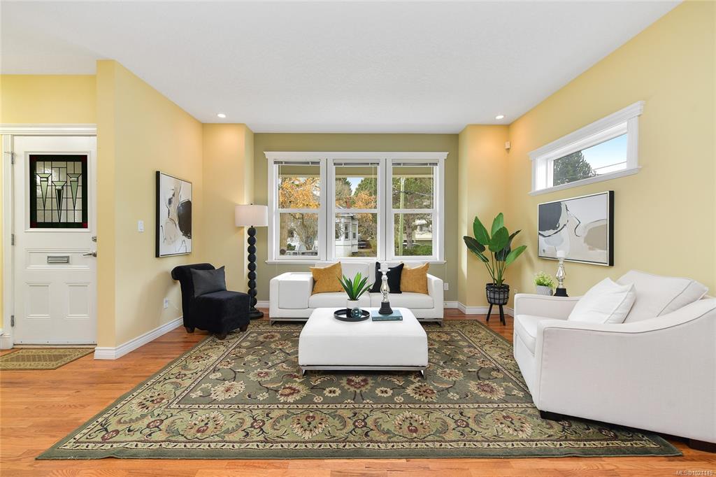 Fourth View of 1515 Camosun St, Victoria, BC, V8T 3E3