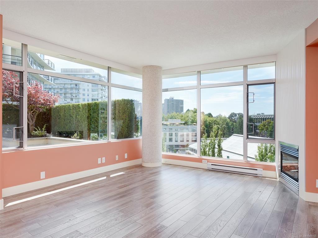 Third View of 737 Humboldt St, Aria, Victoria, BC, V8W 1B1