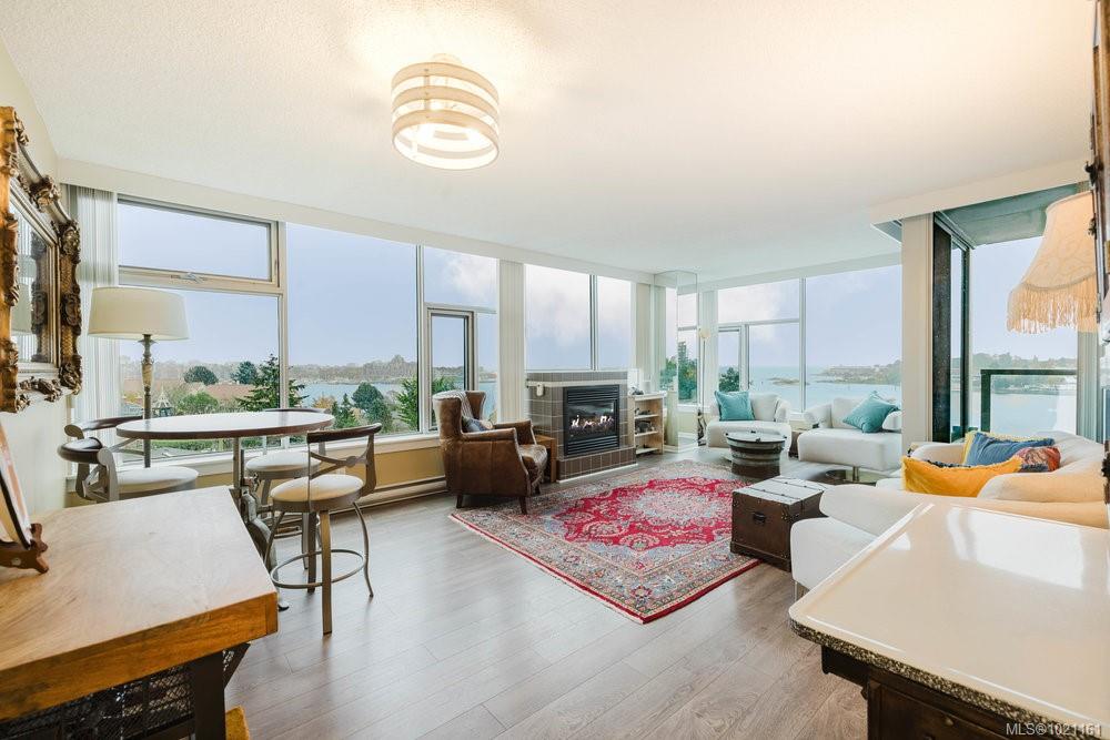 Third View of 325 Maitland St, Victoria, BC, V9A 7E9