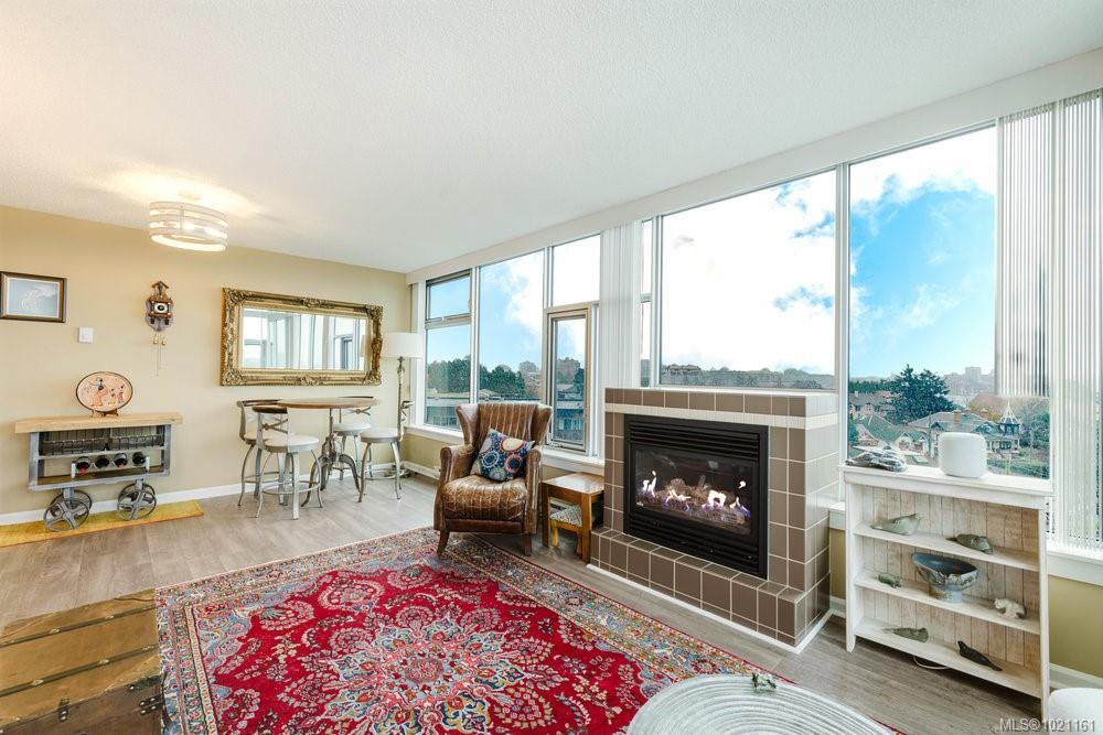 Fourth View of 325 Maitland St, Victoria, BC, V9A 7E9