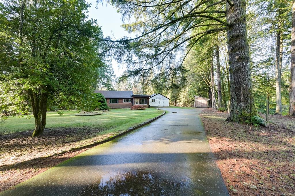 5742 Menzies Rd, 1021240, BC,