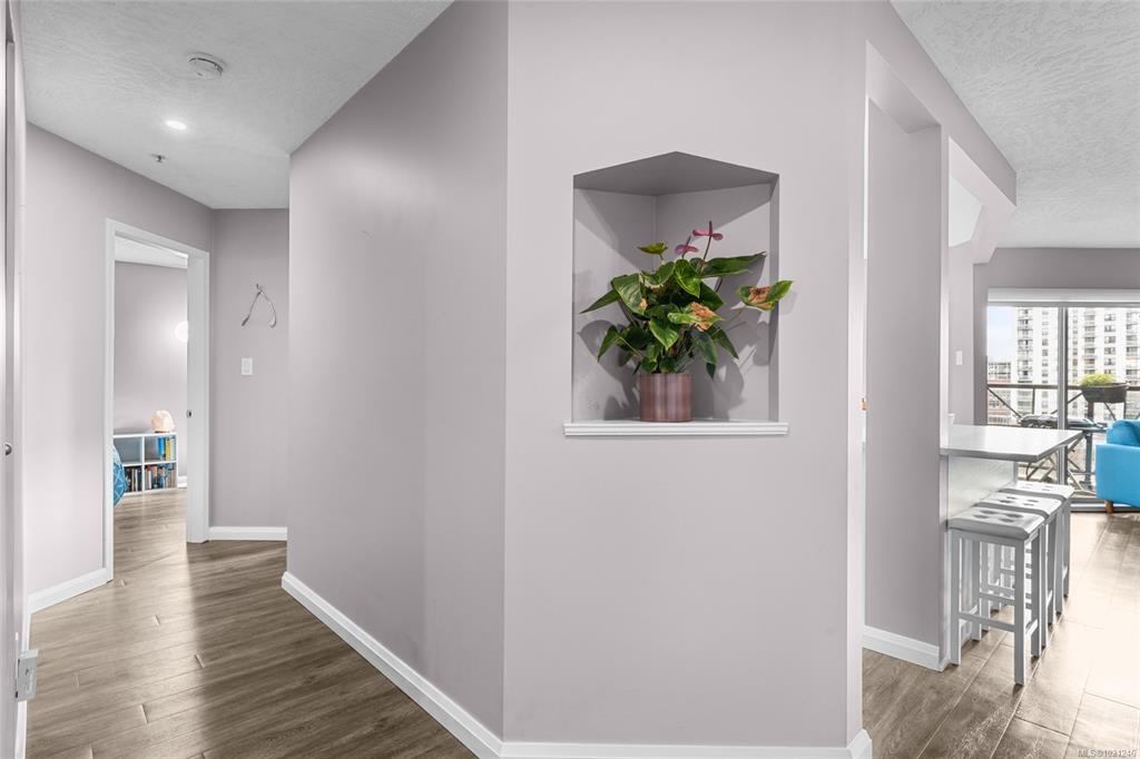 Fourth View of 935 Johnson St, Victoria, BC, V8V 3N5