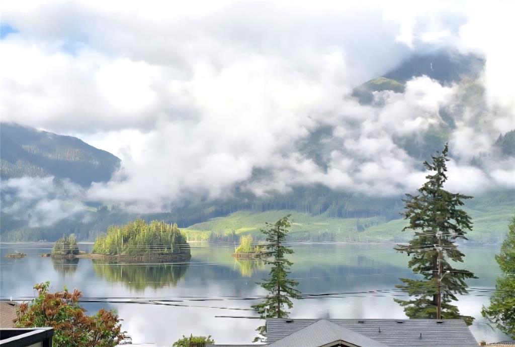 1112 Maquinna Ave, 1021275, BC,