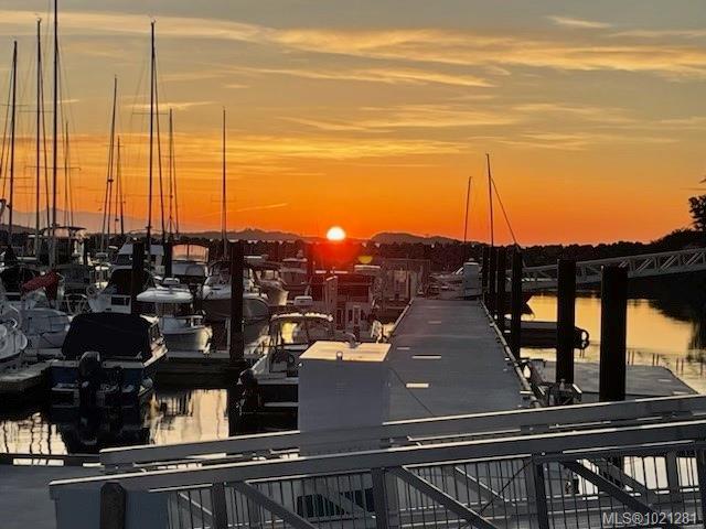 3529 Dolphin Dr, 1021281, BC,