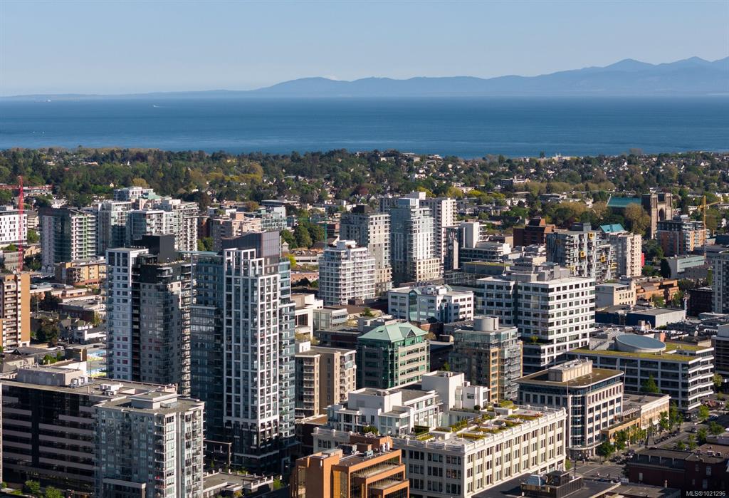 Third View of 777 Herald St, Hudson Place One, Victoria, BC, V8T 0C7