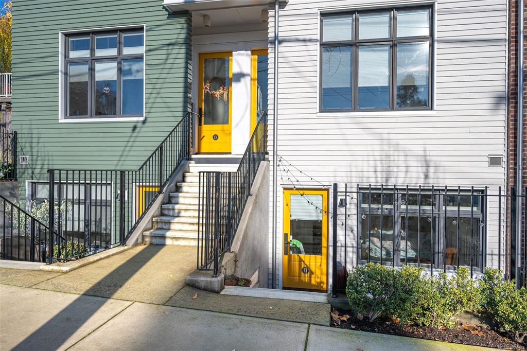 Third View of 230 Wilson St, Wilson Commons, Victoria, BC, V9A 7N6