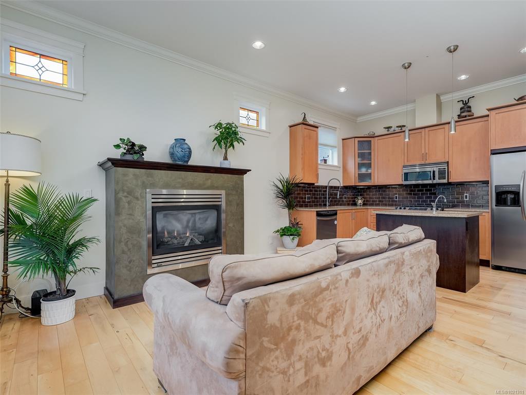 Fourth View of 209 Superior St, Victoria, BC, V8V 1T4