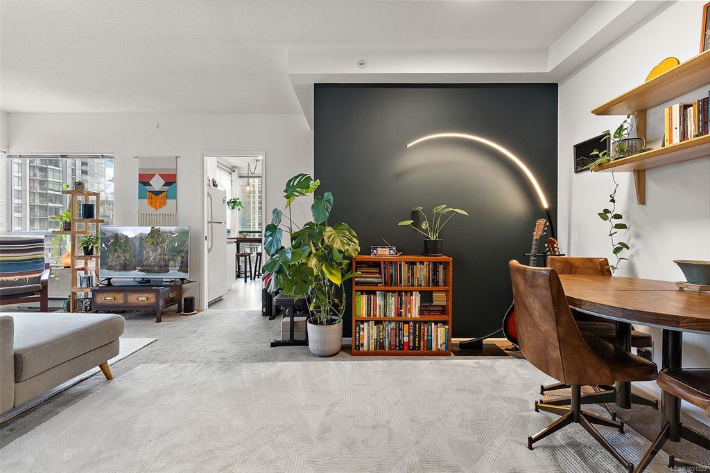 Fourth View of 1010 View St, Victoria, BC, V8V 4Y3