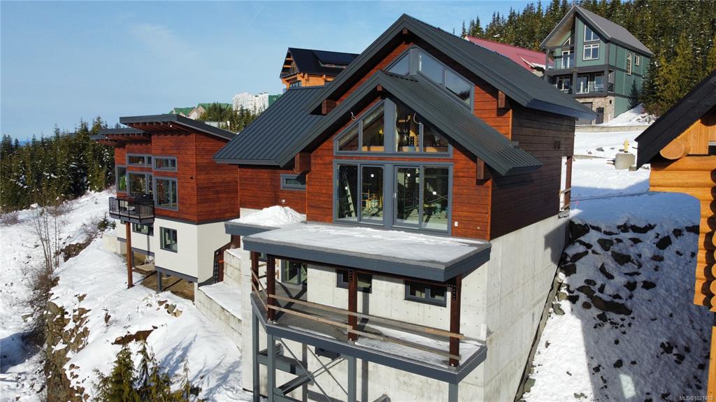 665 Arrowsmith Ridge, 1021469, BC,