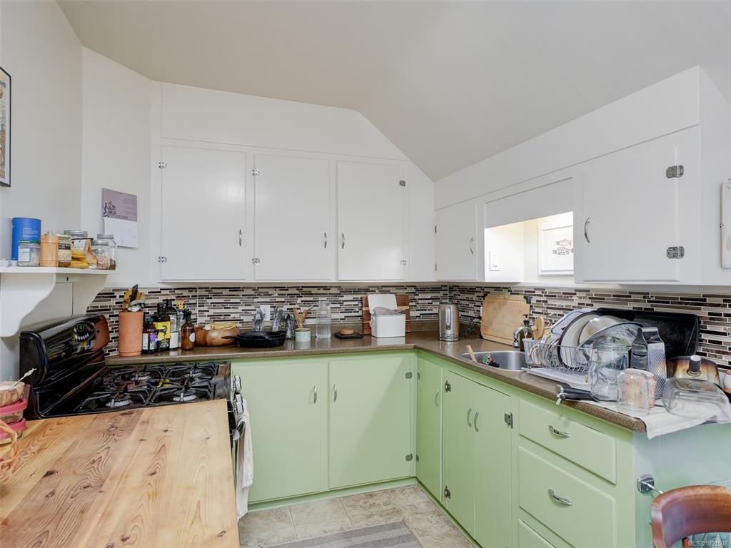 Fifth View of 1015 Empress Ave, Victoria, BC, V8T 1P1