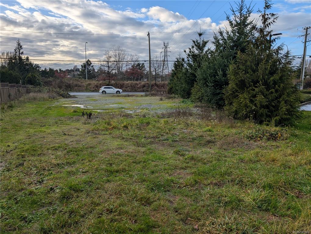 Second View of 4225 Douglas St, Saanich, BC, V8Z 0B9