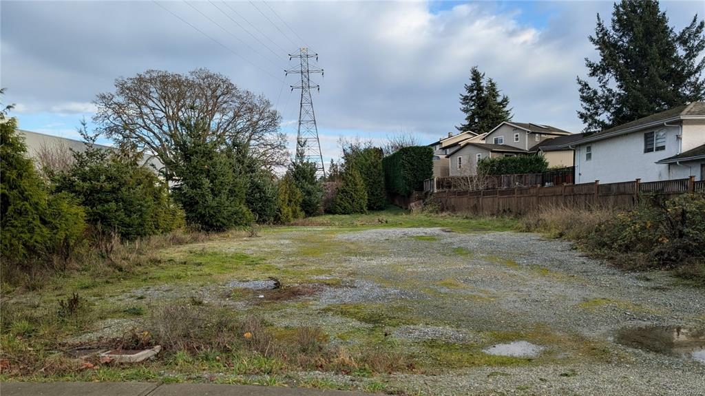 Third View of 4225 Douglas St, Saanich, BC, V8Z 0B9