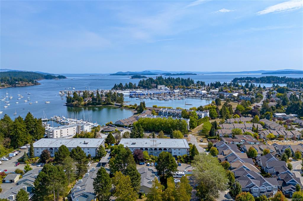 2040 White Birch Rd, 1021541, BC,