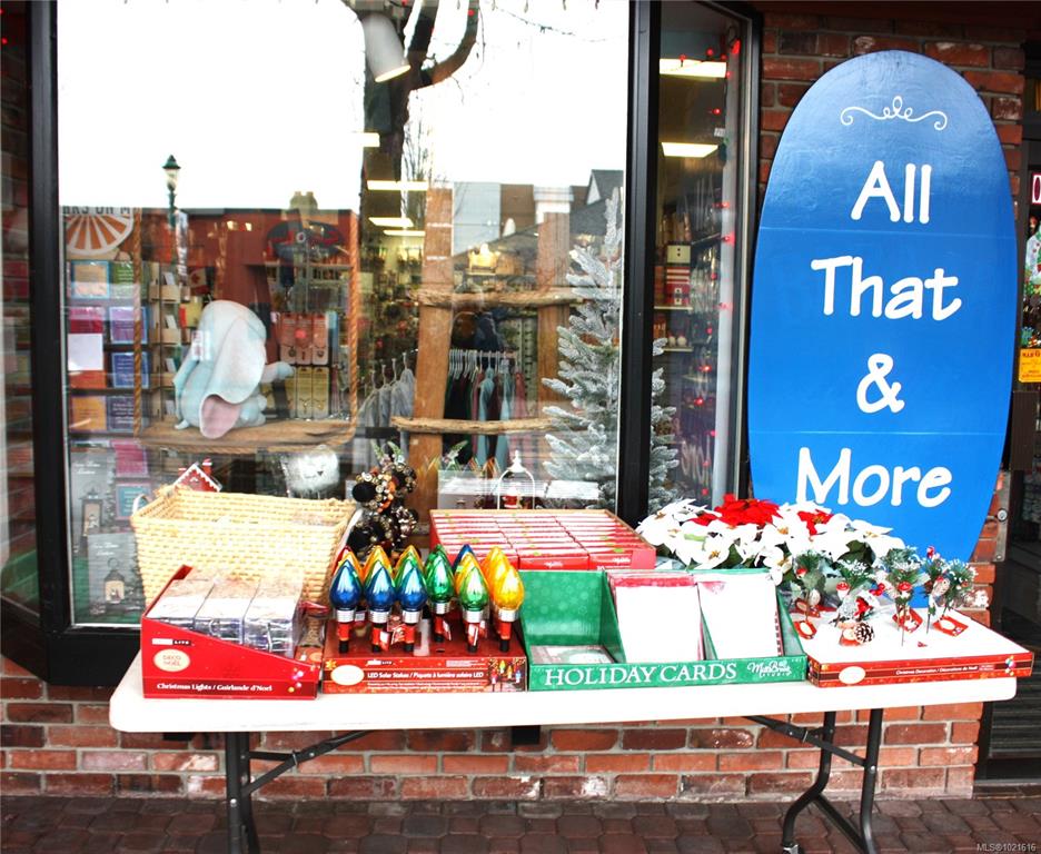 MLS® listing #30313492 for sale located at 691 Memorial Ave