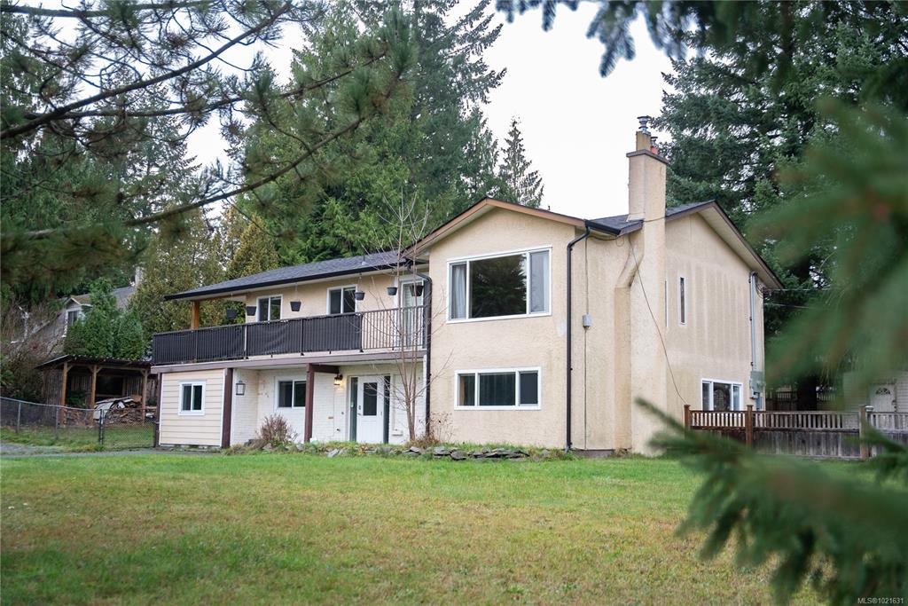 Third View of 2001 Lakeside Dr, Nanaimo, BC, V9X 1B5