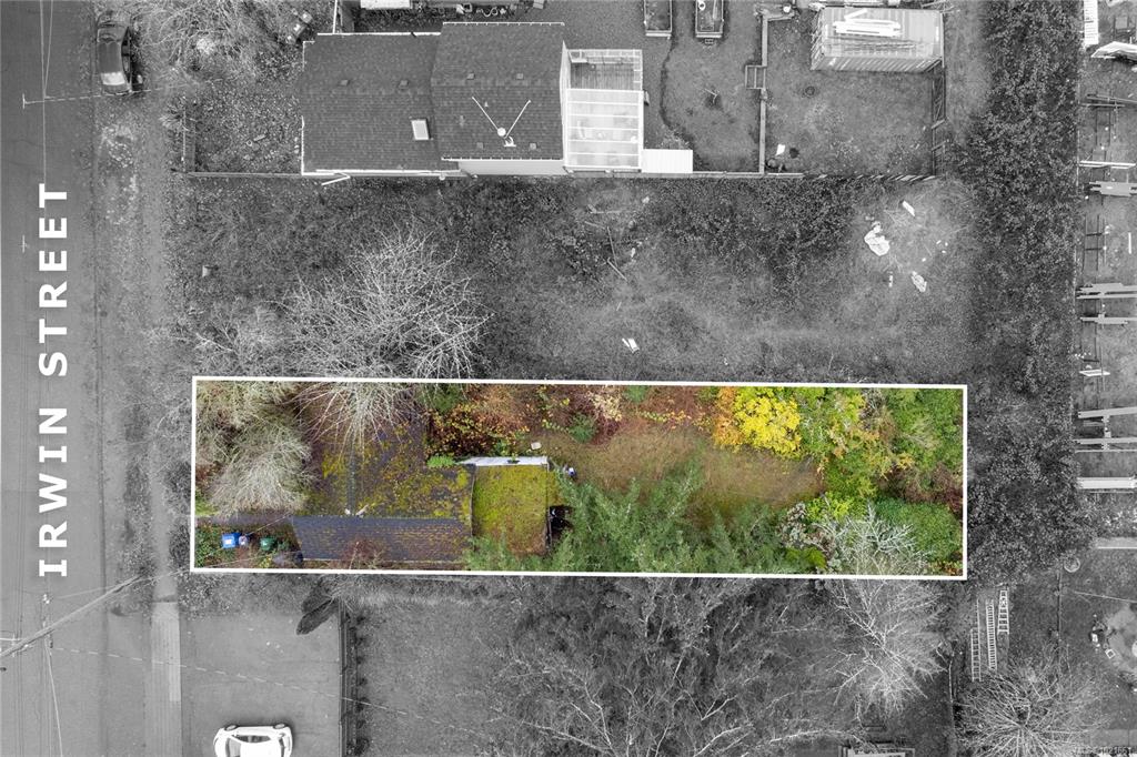 Third View of 247 Irwin St, Nanaimo, BC, V9R 4X4