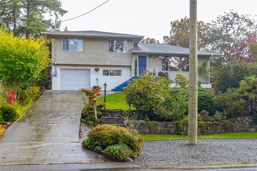Third View of 3837 Wilkinson Rd, Saanich, BC, V8Z 5A3