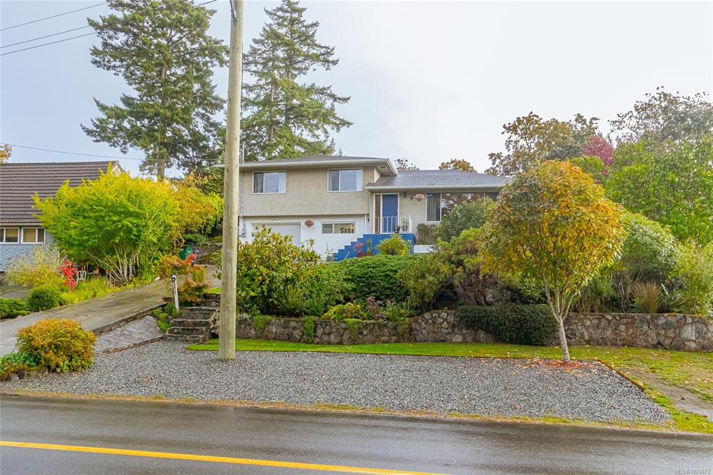 Fourth View of 3837 Wilkinson Rd, Saanich, BC, V8Z 5A3