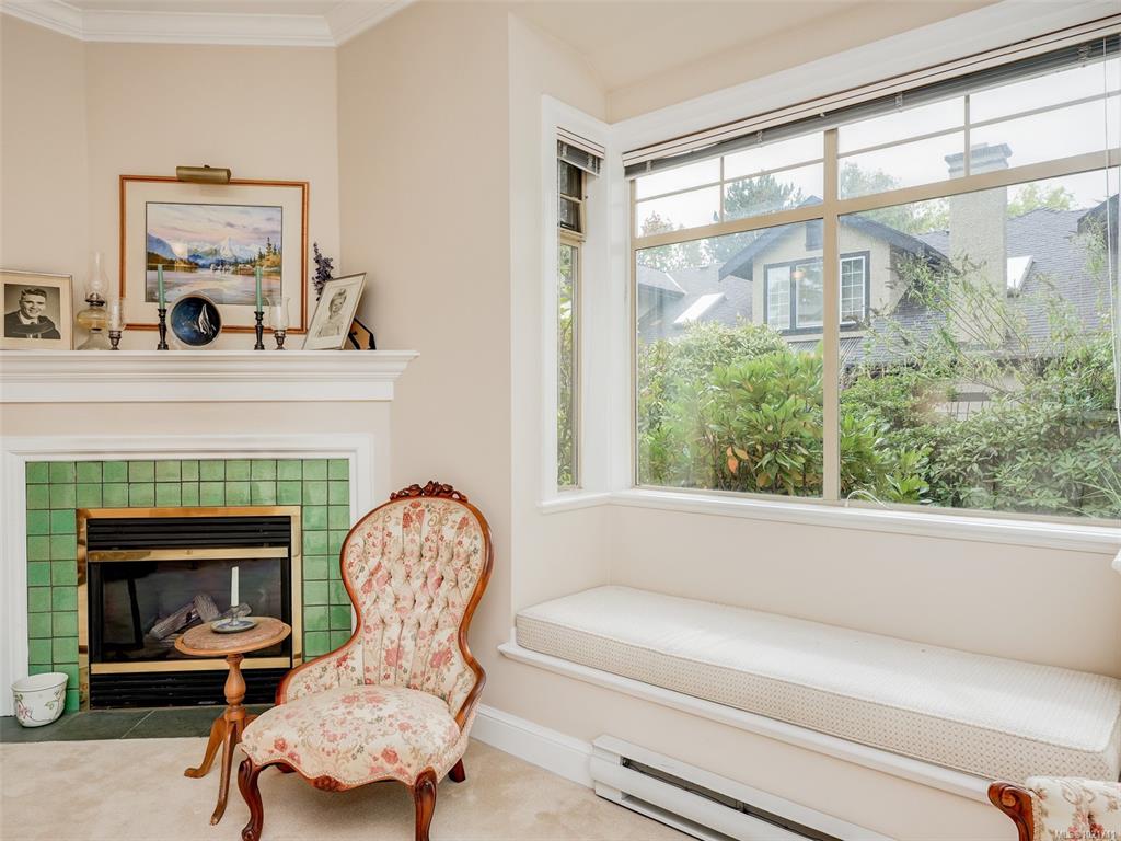 Fourth View of 2573 Kilgary Pl, Saanich, BC, V8N 1J7