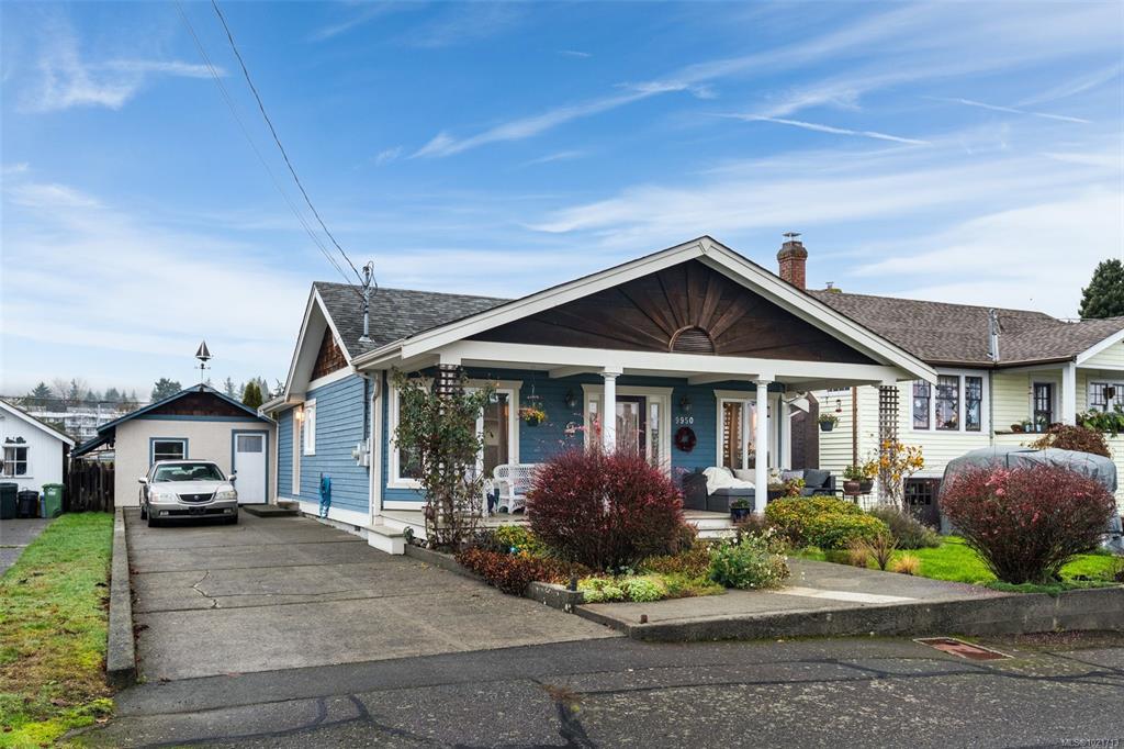 Third View of 9950 Seaview St, Chemainus, BC, V0R 1K1