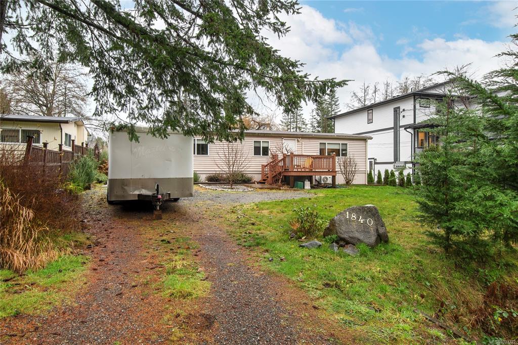 Third View of 1840 Mcdonald Rd, Discovery, Campbell River, BC, V9W 5K1