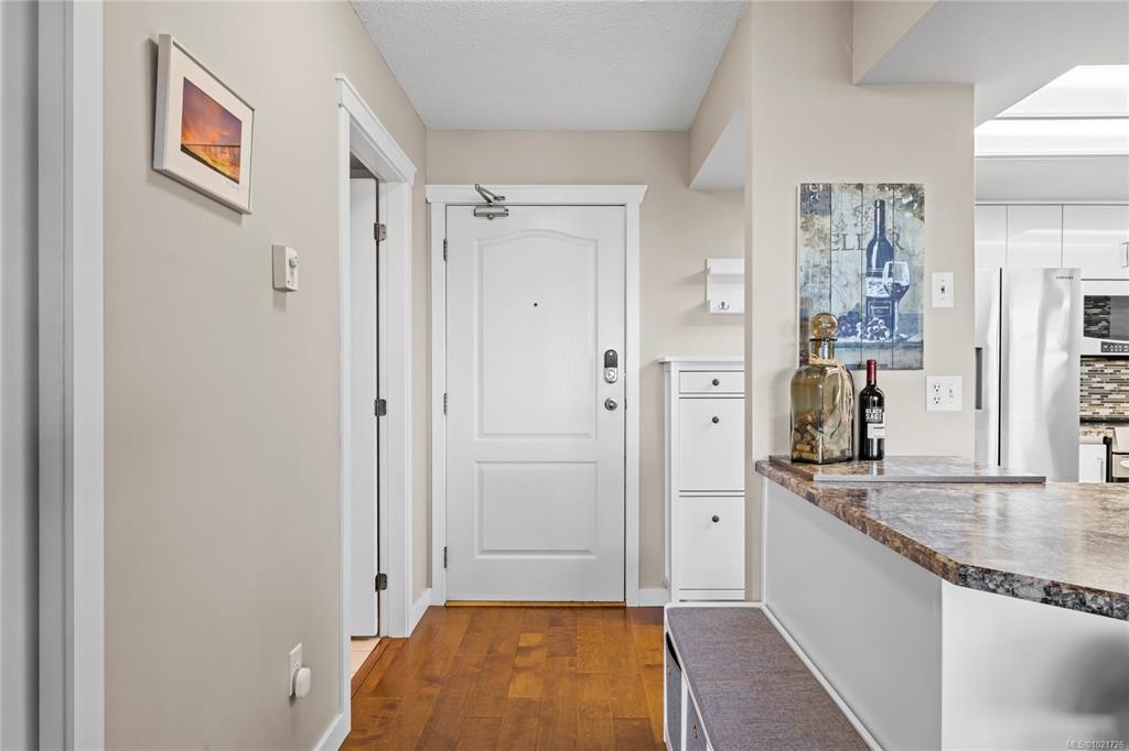 Third View of 158 Promenade Dr, Nanaimo, BC, V9R 6M7