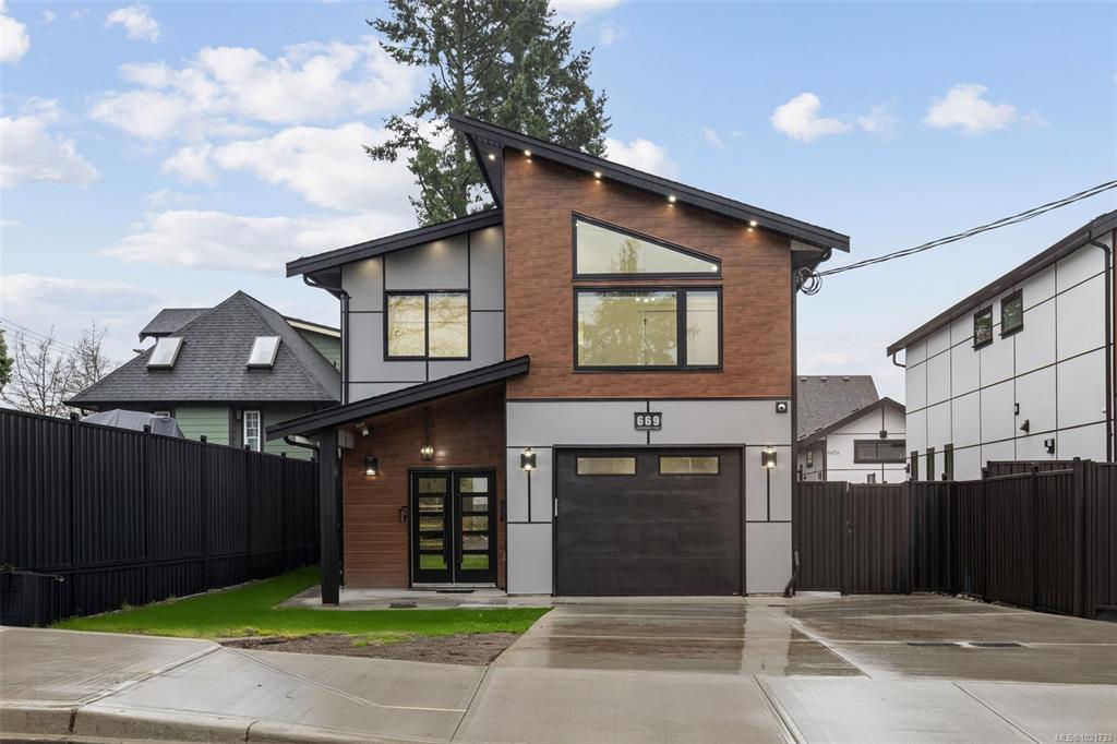 669 Canterbury Rd, 1021733, BC,