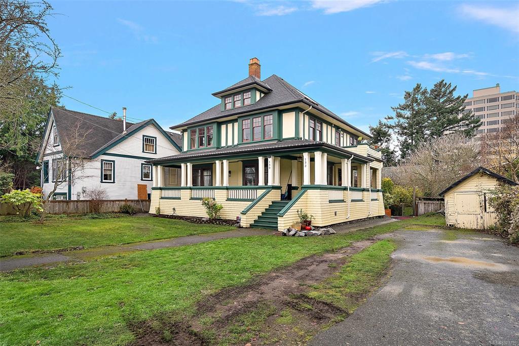 Third View of 132 Government St S, Victoria, BC, V8V 2K7