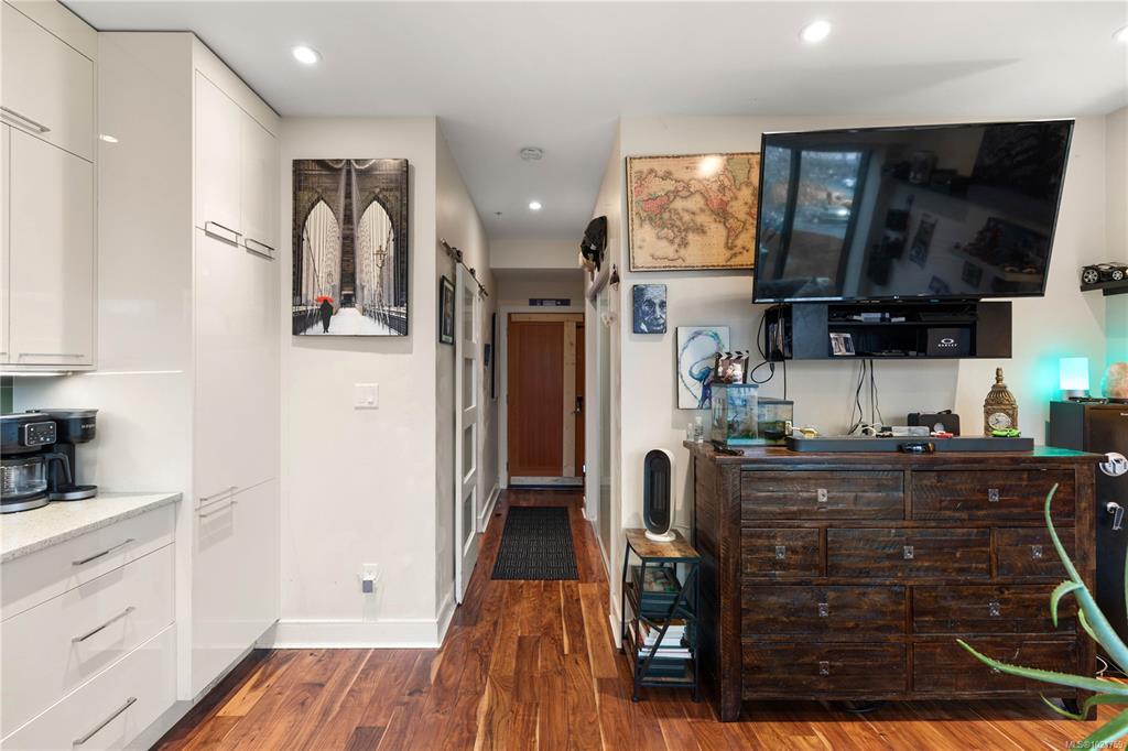 Fifth View of 1105 Pandora Ave, The Wade, Victoria, BC, V8V 3P9