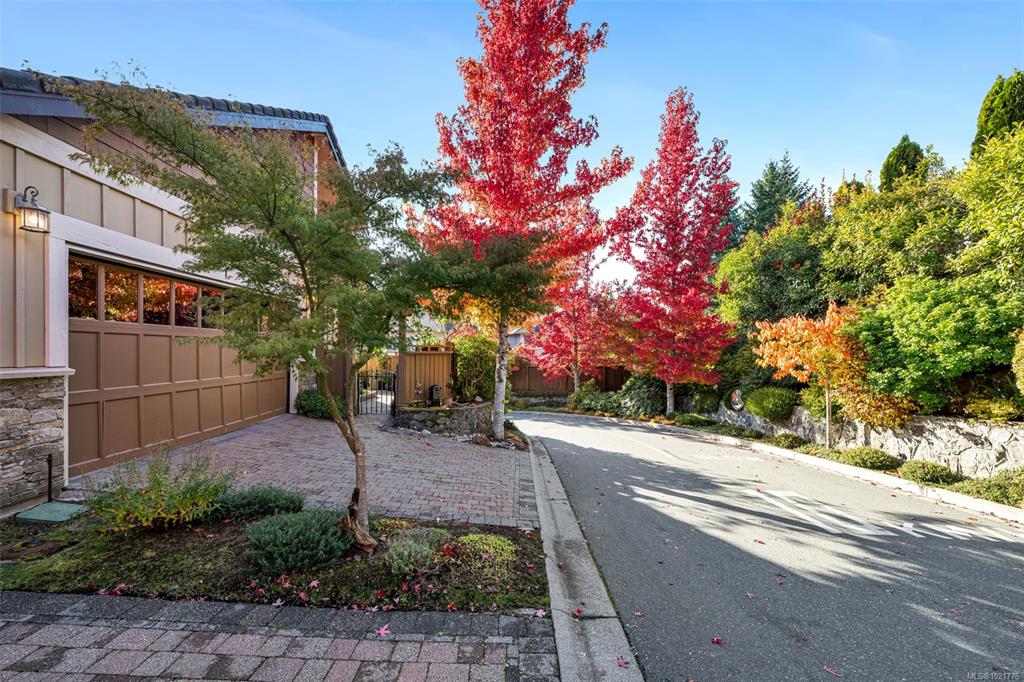 Fifth View of 630 Brookside Rd, Colwood, BC, V9C 0B3