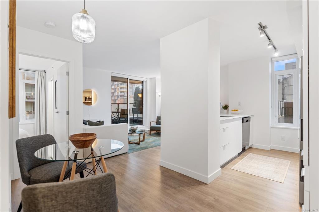 Fifth View of 845 Johnson St, Vivid at the Yates, Victoria, BC, V8W 0G3