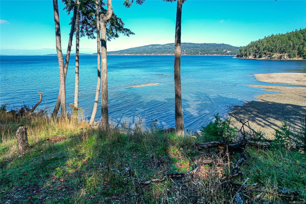 Fifth View of 122 Narrows West Rd, Salt Spring, BC, V8K 0A3