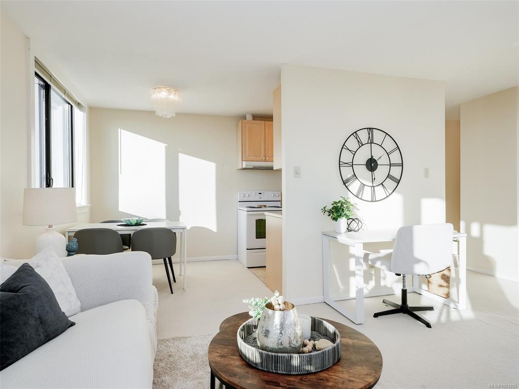 Fifth View of 647 Michigan St, Victoria, BC, V8V 1S9