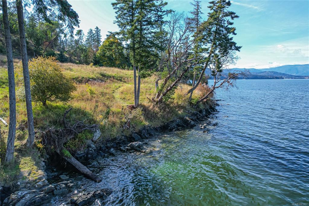Third View of 128 Narrows West Rd, Salt Spring, BC, V8K 0A3
