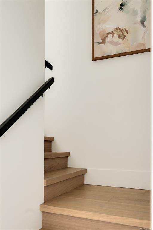 Fourth View of 2268 Bowker Ave, Oak Bay, BC, V8R 2E4