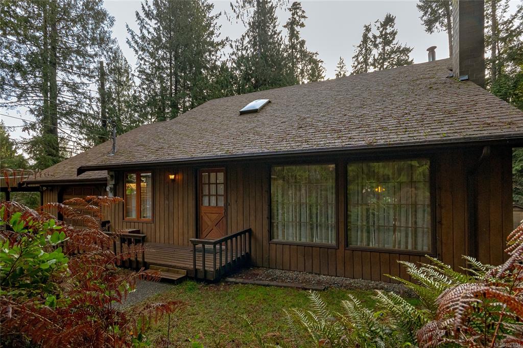 Fourth View of 2682 Sunny Glades Lane, Shawnigan Lake, BC, V8H 2G4