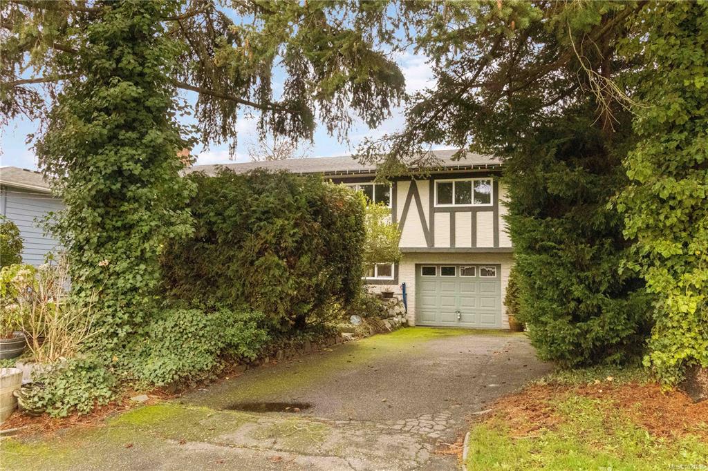 Third View of 9930 Bessredge Pl, Sidney, BC, V8L 3M2