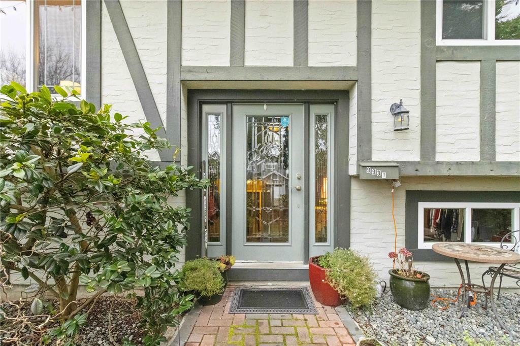 Fourth View of 9930 Bessredge Pl, Sidney, BC, V8L 3M2