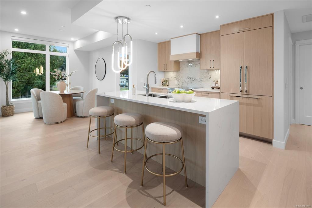 5229 Cordova Bay Rd, 1021831, BC,