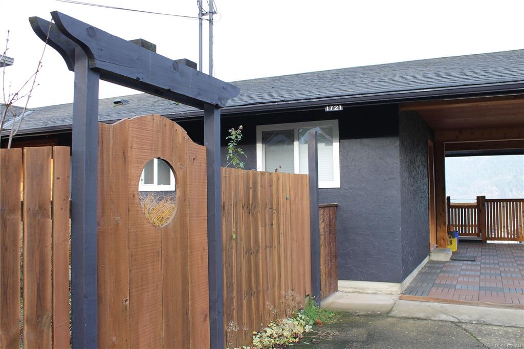 Third View of 1721 Wilmot Rd, Cowichan Bay, BC, V0R 1N1