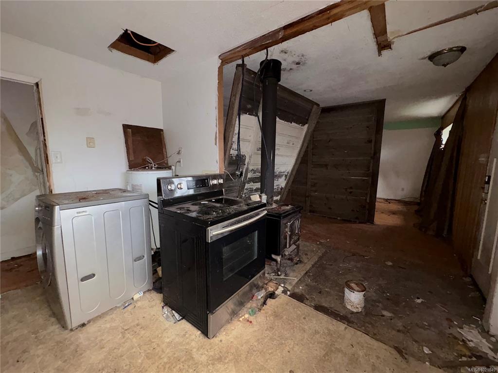 Fourth View of 1175 Willemar Ave, Courtenay, BC, V9N 3N1