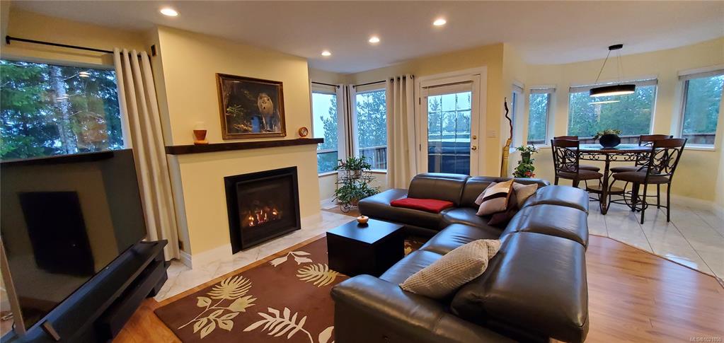 Third View of 527 Cala Crt, Gold River, BC, V0P 1G0