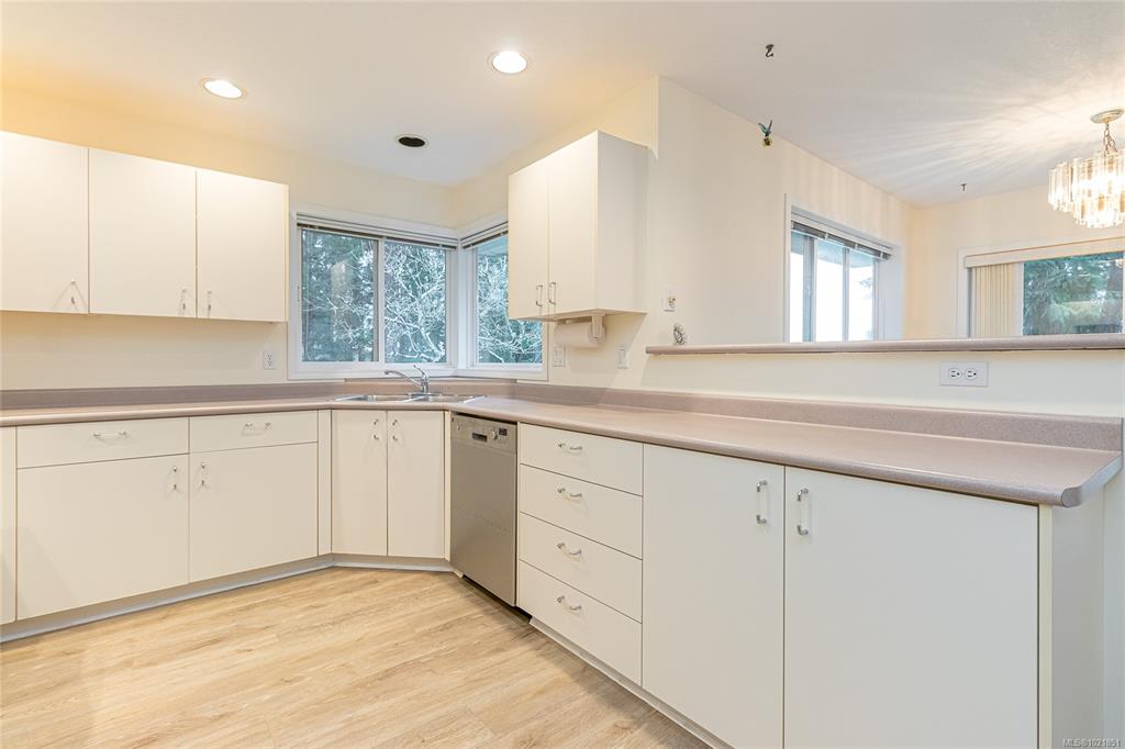 Fifth View of 624 Wembley Rd, Parksville, BC, V9P 2B4