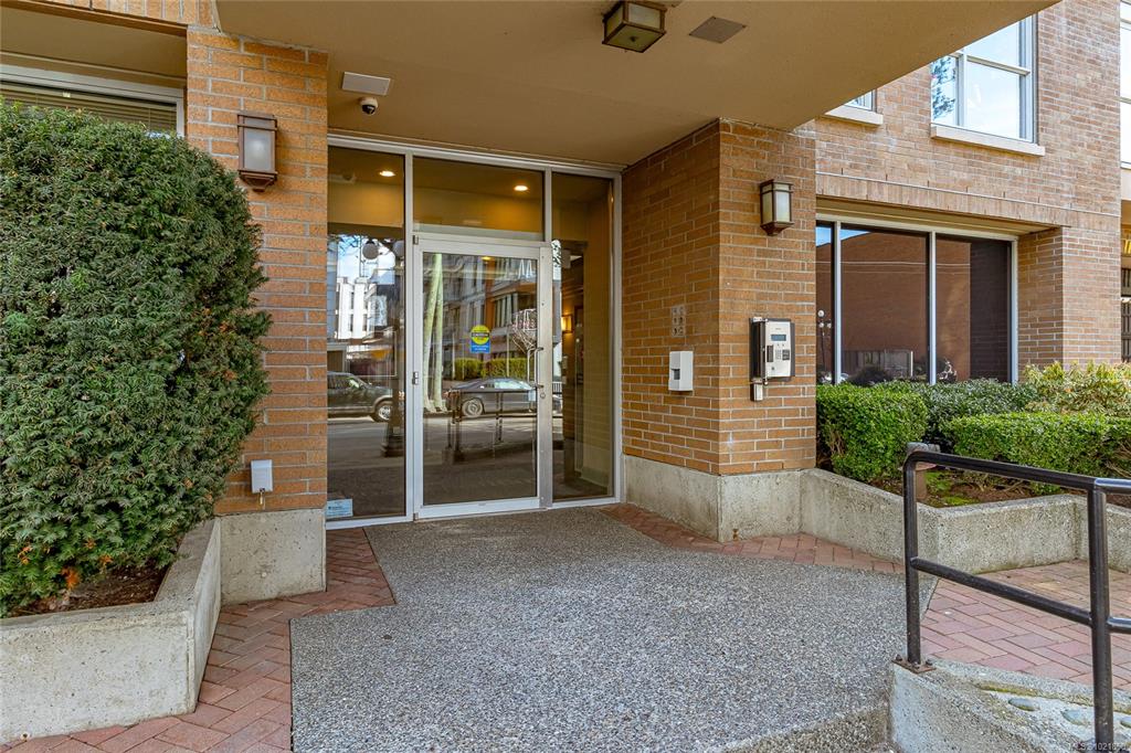 Third View of 835 View St, The Metropolitan, Victoria, BC, V8W 3W8