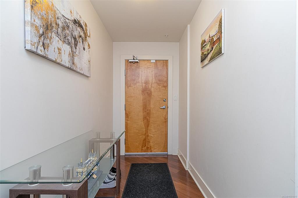 Fourth View of 2745 Veterans Memorial Pkwy, Langford, BC, V9B 0H4