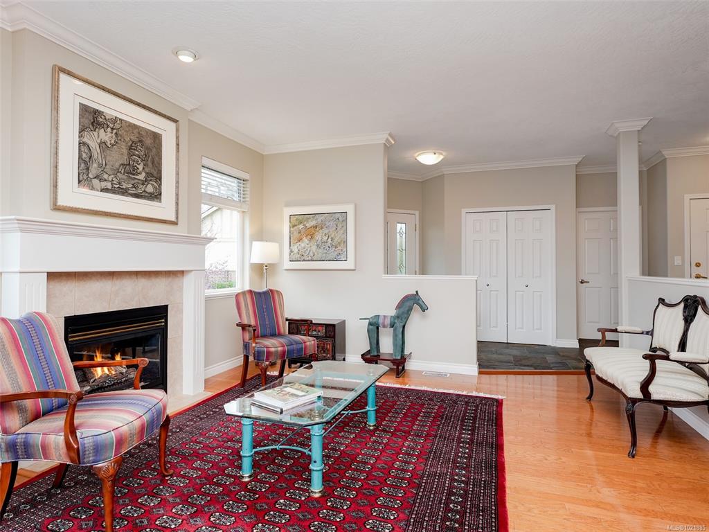 Fifth View of 1286 Tolmie Ave, Saanich, BC, V8P 1E3