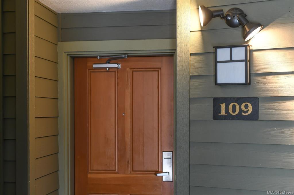 Fifth View of 1800 Riverside Lane, Old House Hotel & Spa, Courtenay, BC, V9N 8C7