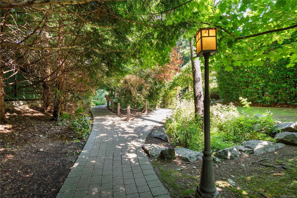 Fourth View of 866 Brock Ave, Langford, BC, V9B 0H2