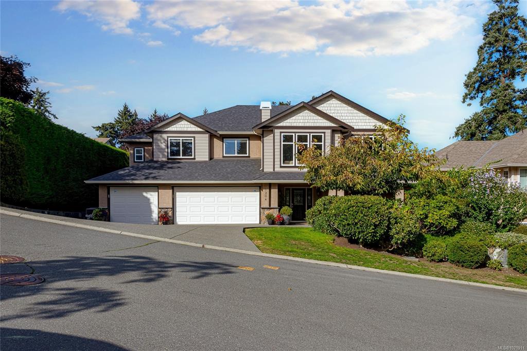 Third View of 1204 Knockan Pl, Saanich, BC, V8Z 7L5