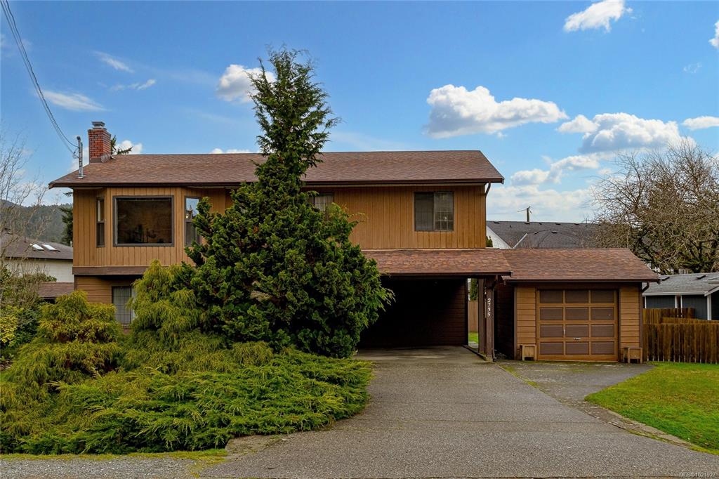 Third View of 2735 Lakehurst Dr, Langford, BC, V9B 5B3